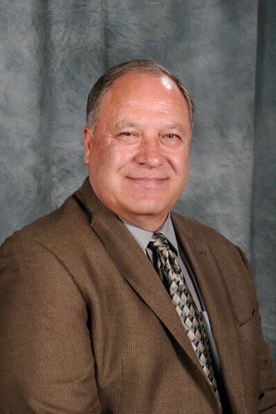 Portrait of Medicare advisor Steven Sewald.